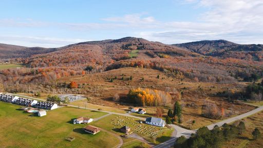 A beautiful shot of West Virginia in the United states during autumn