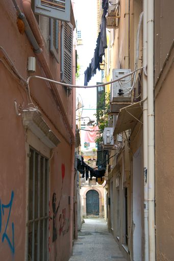 This well preserved capital has a mix of Venetian, French, British architecture as well as Greek.