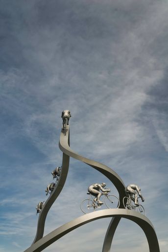 team Tour de France monumen