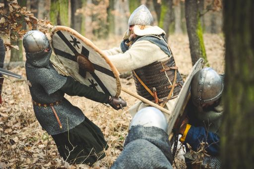 Blakkr Ulfr & Wulfgard historical groups at "friendly fighting"