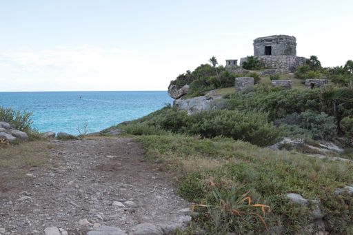 A beautiful shot of Parque Nacional de Tulum Zona in Mexico