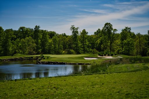 A beautiful view of a golf course in Clifton, Virginia, United States