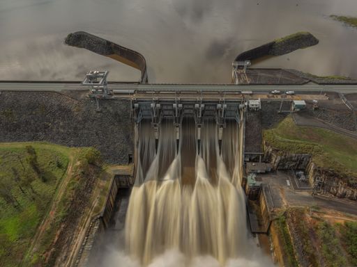 A long exposure shot of the Wivenhoe Dam in Brisbane, Australia