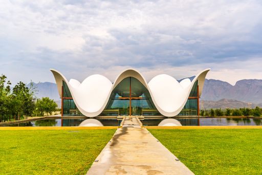 Bosjes Wedding Chapel in Worcestor, Western Cape, South Africa. Designed by Coetzee Steyn o Steyn Studio