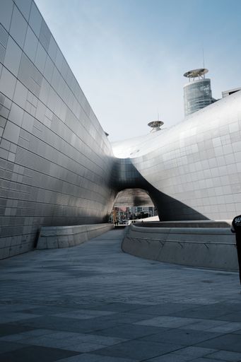 A vertical shot of Dongdaemun History and Culture Park Station in Seoul, South Korea
