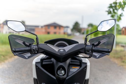 A urban scooter by Yamaha