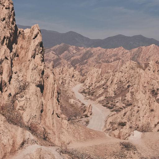 A mesmerizing view of the Quebrada de las Flechas in Argentina
