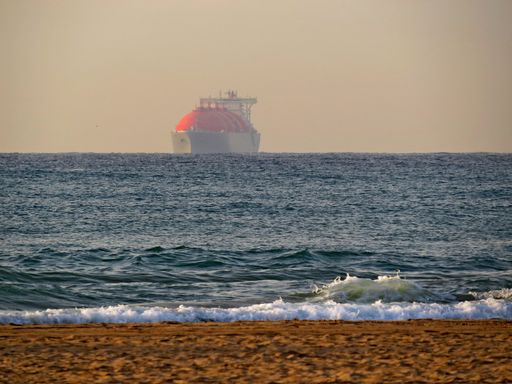 The LNG carrier transporting liquefied natural gas.