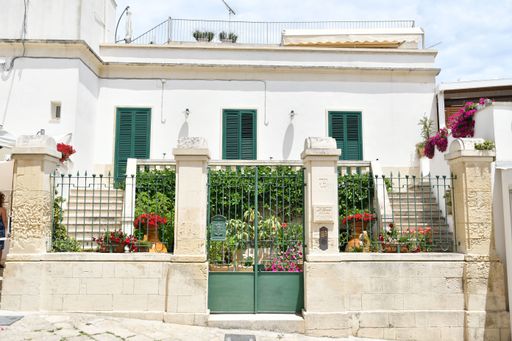 A Mediterranean-style house in the historic center of Otranto, an Apulian town