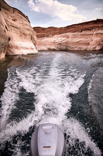 A beautiful scenery of a canyon landscape in Lake Powell, Arizona