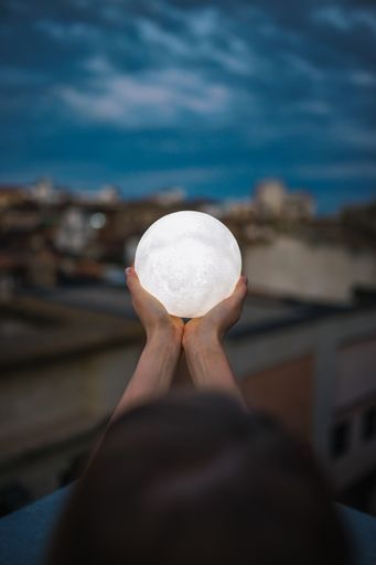 Moon light evening portrait, light gadget