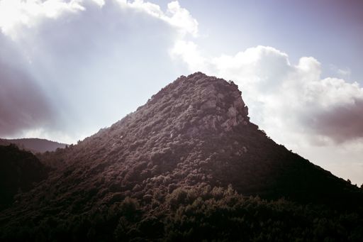 pico de una montana de villafames