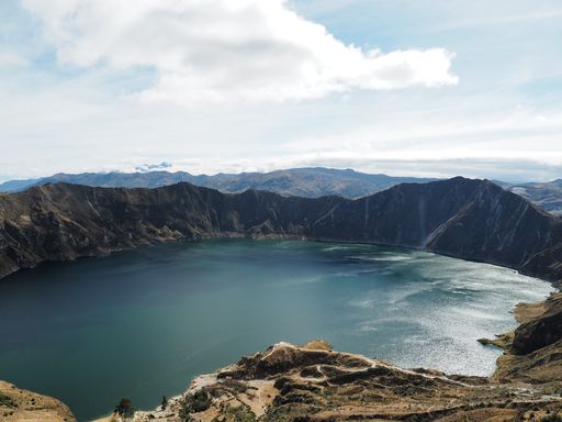 A high angle shot of the Laguna Quilotoa in Quinta, Ecuador