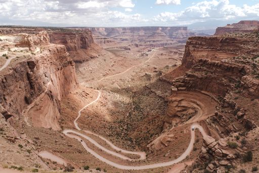 A mesmerizing shot of the Canyonlands National Park, Mesa Arch Utah USA