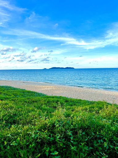 A vertical shot of the Kapas Island in Marang, Malaysia