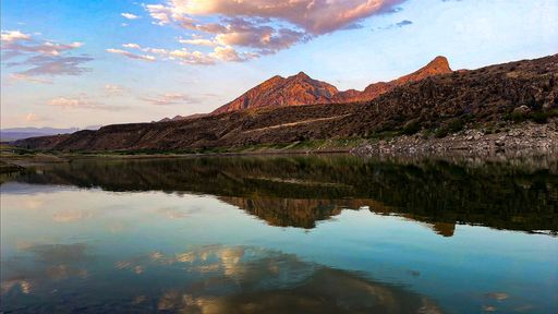 A beautiful view of the Azat Reservoir in Ararat region, Armenia