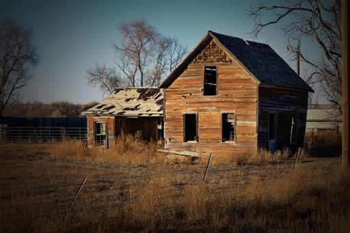 An old farm house on the eastern plains of Colorado