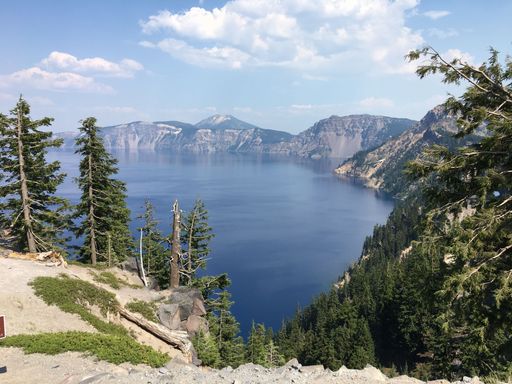 A scenic landscape of Crater lake in Oregon, United States