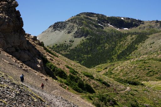 A beautiful green scenery of mountains in Glacier National Park, Montana