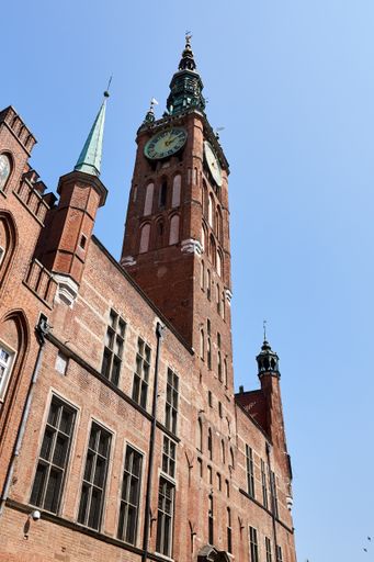 A vertical shot of the Town Hall in Gdansk, Poland