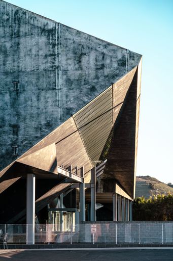 A vertical shot of one of the buildings of the Eric Owen Moss Architects Los Angeles, CA, USA