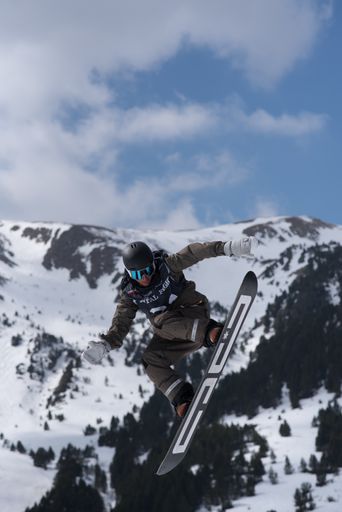 El Tarter, Andorra. 29 March 2019 : Snowboarder participating in the Total Fight 2019 Grandvalira Andorra.