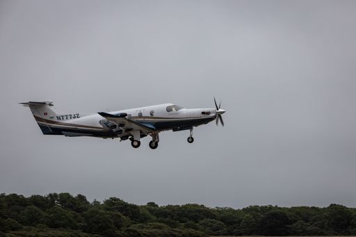 A delta airlines plane taking off from Marthas vineyard airport