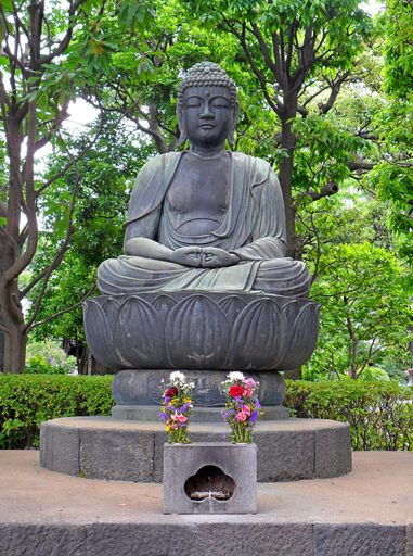 A vertical shot of Buddha statue in Sensoji, Asakusa