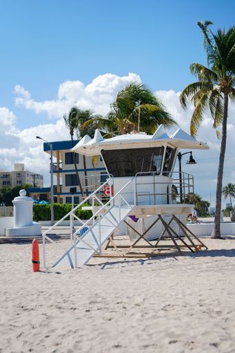 Lifeguard Station On A Sunny Day In Fort Lauderdale Beach Florida