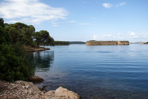 A beautiful wide shot of a natural scenery