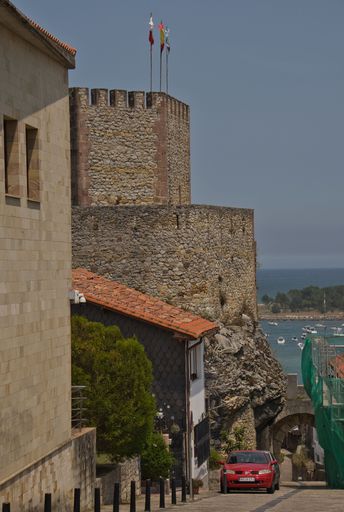 A beautiful view of San Vicente de la Barquera from the castle