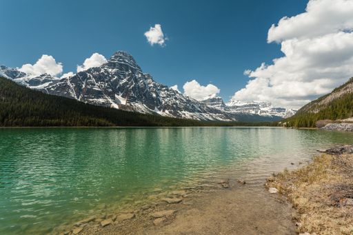 Waterfowl Lakes with in the background Mount Chephren.